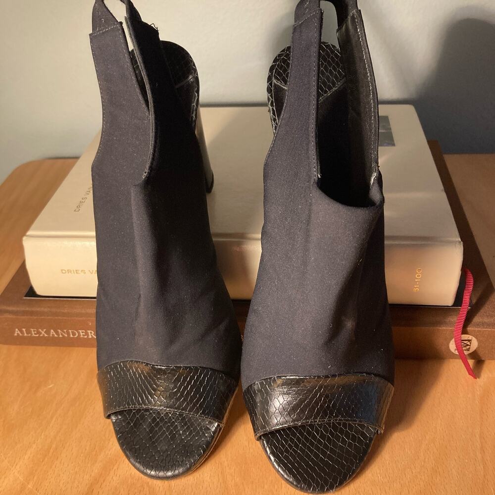 Donald J. Pliner Mink Black Leather Snakeskin Microfiber & Horn Heel ~ Sz 9.5 - Picture 5 of 9